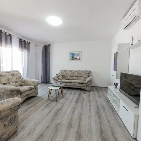 Apartment Tragurion Trogir Exterior photo